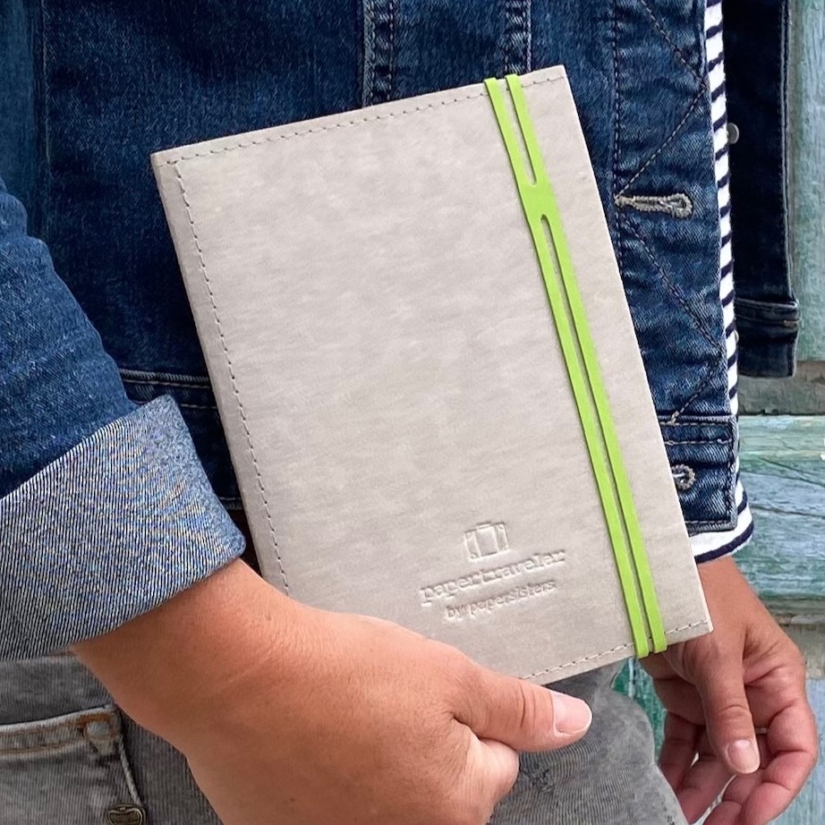 papertraveler "Mailart Edition" in grey