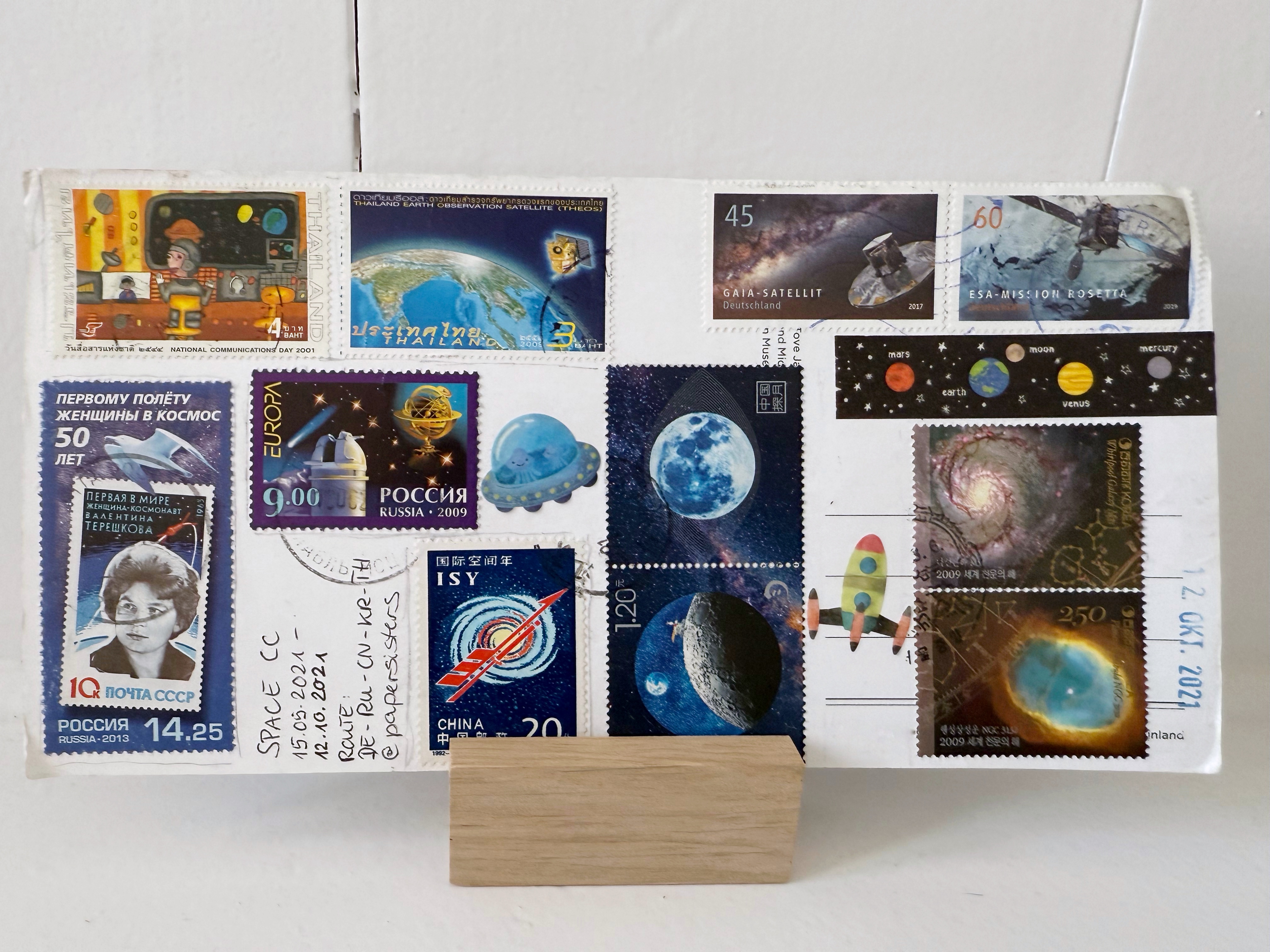 Chaincards - Postcards travel around the world and become treasures Chaincards - Postcards travel around the world and become treasures