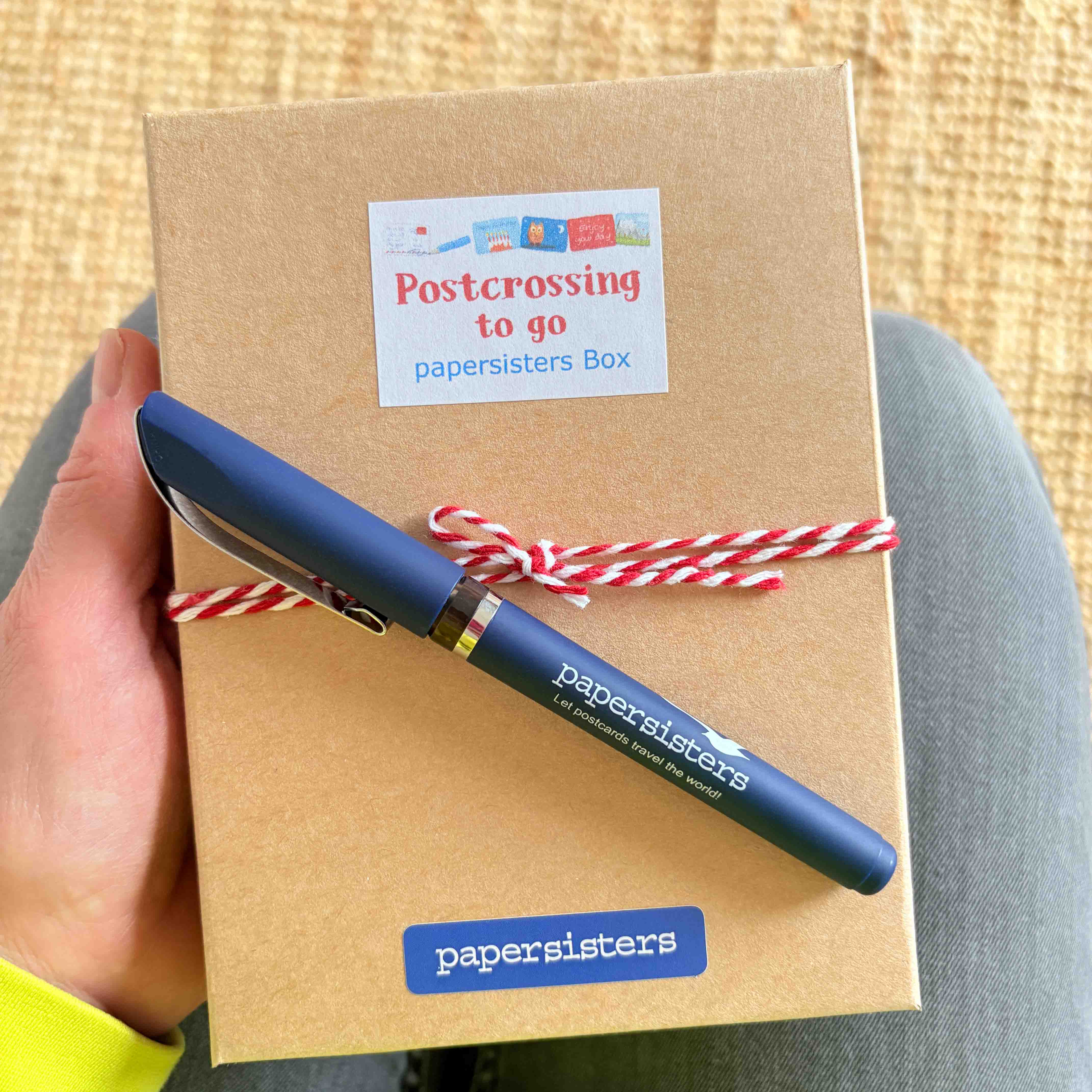 "Postcrossing to go" papersisters Box